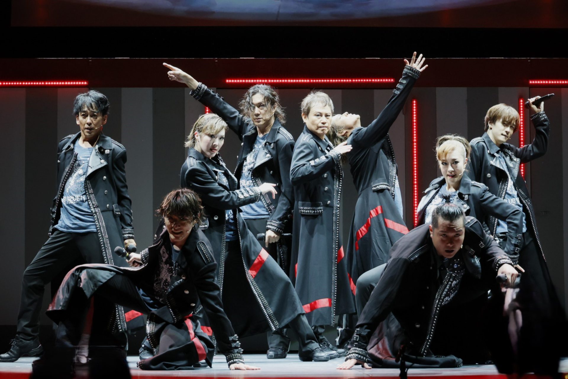 エンターテインメントの力を信じる大人の全力『CLUB SEVEN another