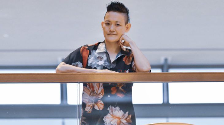 【新着ニュース】新国立劇場、2025-26海外招聘公演『鼻血-The Nosebleed-』。作・演出でキャストでもあるアヤ・オガワへのインタビュー到着！