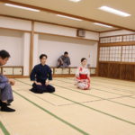 【稽古場レポート】セリフと地の文で宮部みゆきの世界観を舞台上に再構築　Mido Labo vol.20『この世の春』