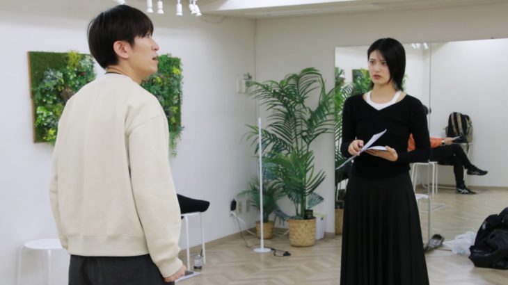 舞台『七日後、塔は燃え落ちた』12/5開幕直前稽古場レポート　彩音星凪「感情表現をしっかりと皆さんに伝えたい」