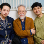 2人の演出家×14人の俳優がまだ見ぬ冒険へ漕ぎ出す！　世代を超えて意見を出し合い、作り上げていく舞台